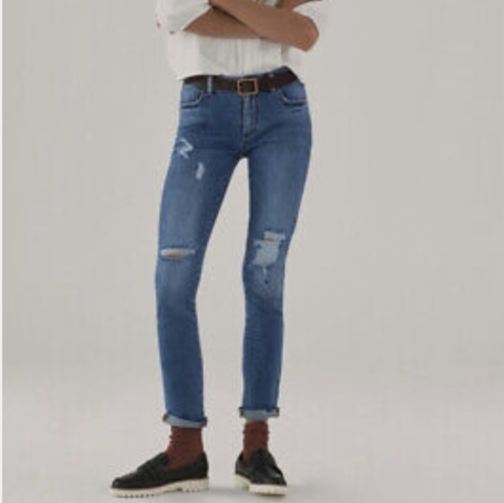 Anthropologie PILCRO destroyed slim boyfriend cropped casual denim jeans